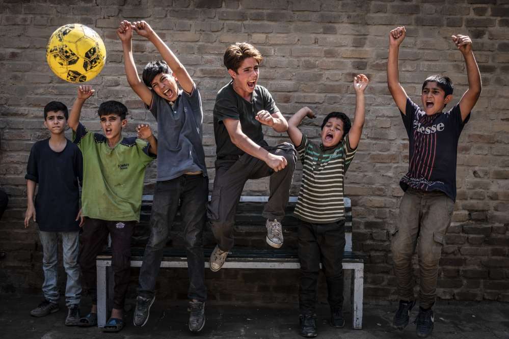 KHORSHID / SUN CHILDREN